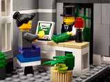 LEGO 10224 Town Hall  Big Big World
