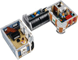 LEGO 10255 Assembly Square  Big Big World