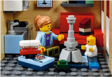 LEGO 10255 Assembly Square  Big Big World