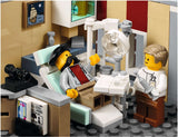 LEGO 10255 Assembly Square  Big Big World