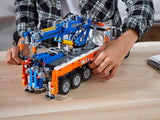 LEGO 42128 Heavy Duty Tow Truck